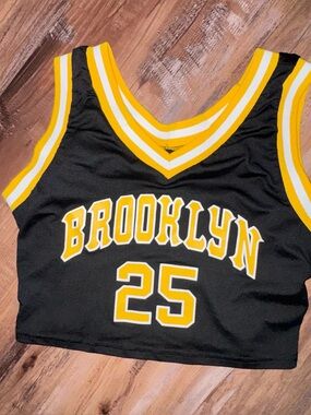 SHEIN Brooklyn 25 Black & Yellow Cropped Varsity Tank Top | Size Medium